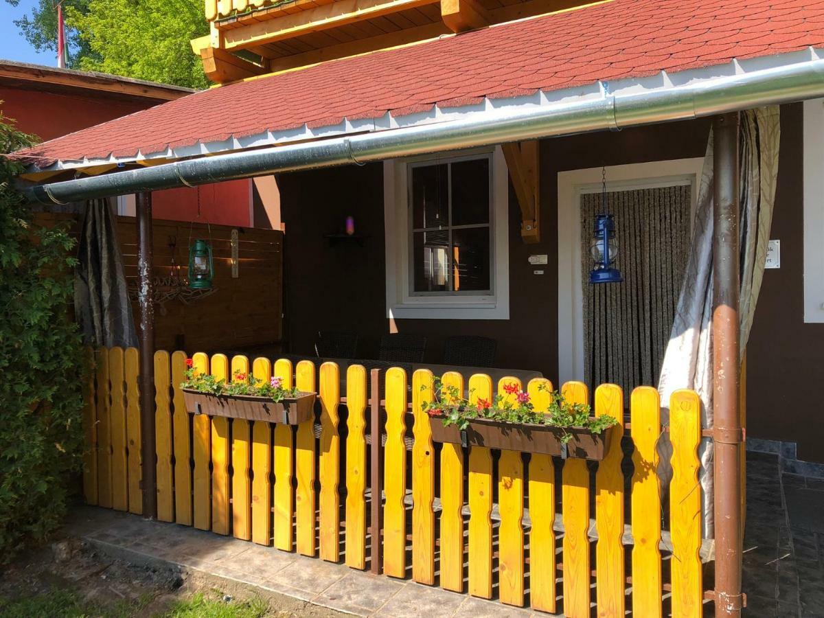 Hero 4 Sterne Ferienhaus 바야 외부 사진